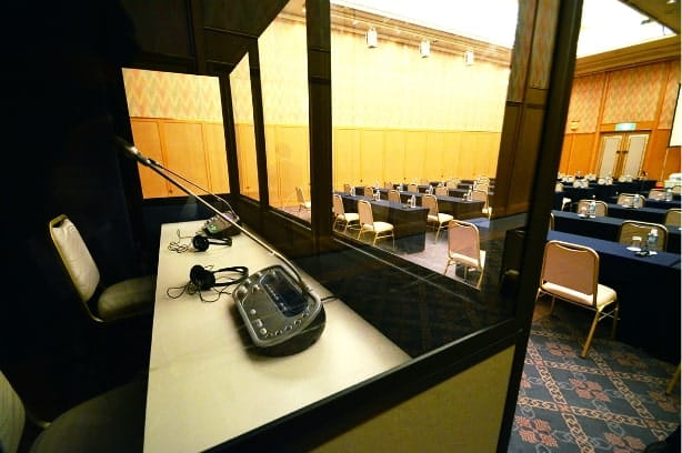 Simultaneous interpretation booths/equipment 